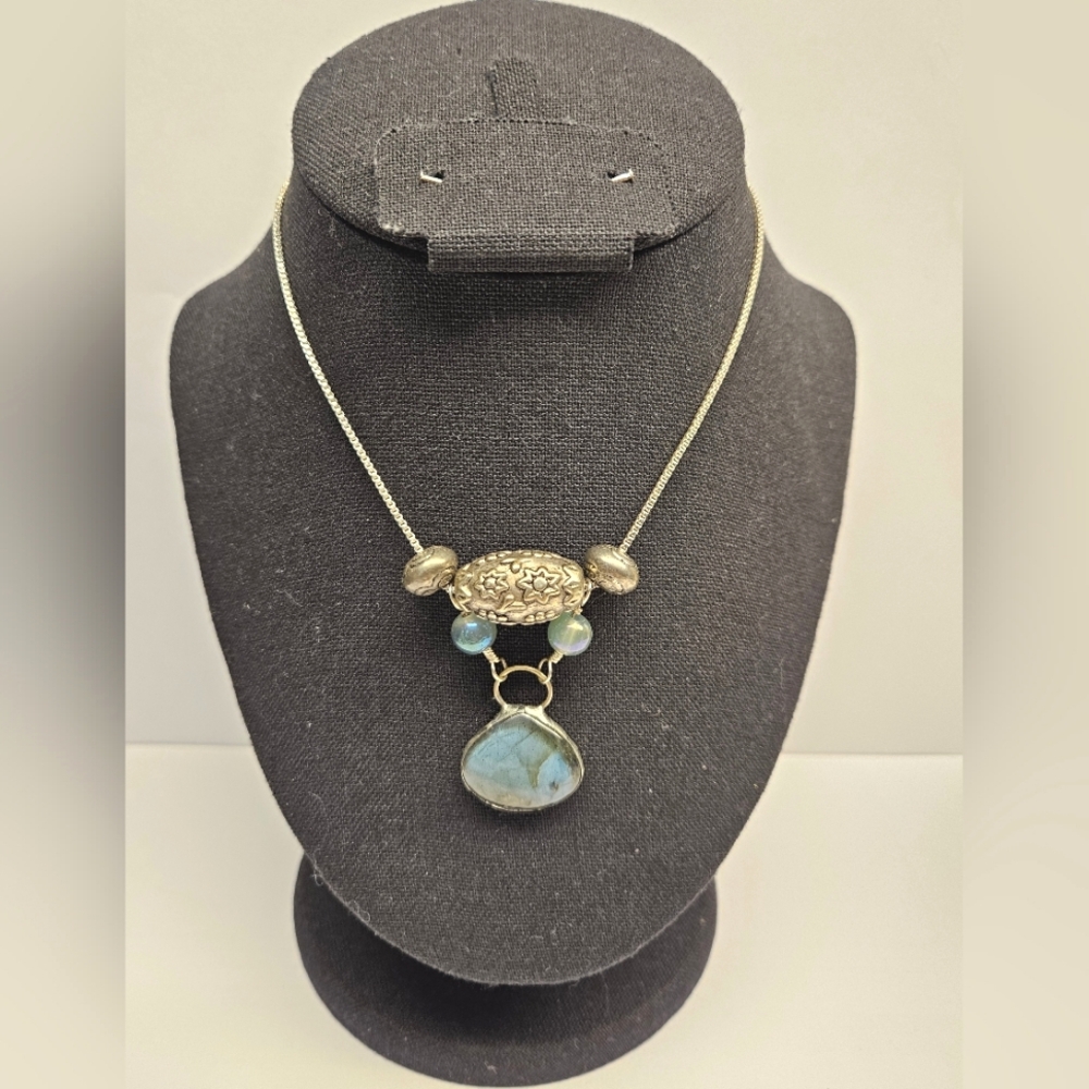 Unique Handmade Labradorite Necklace